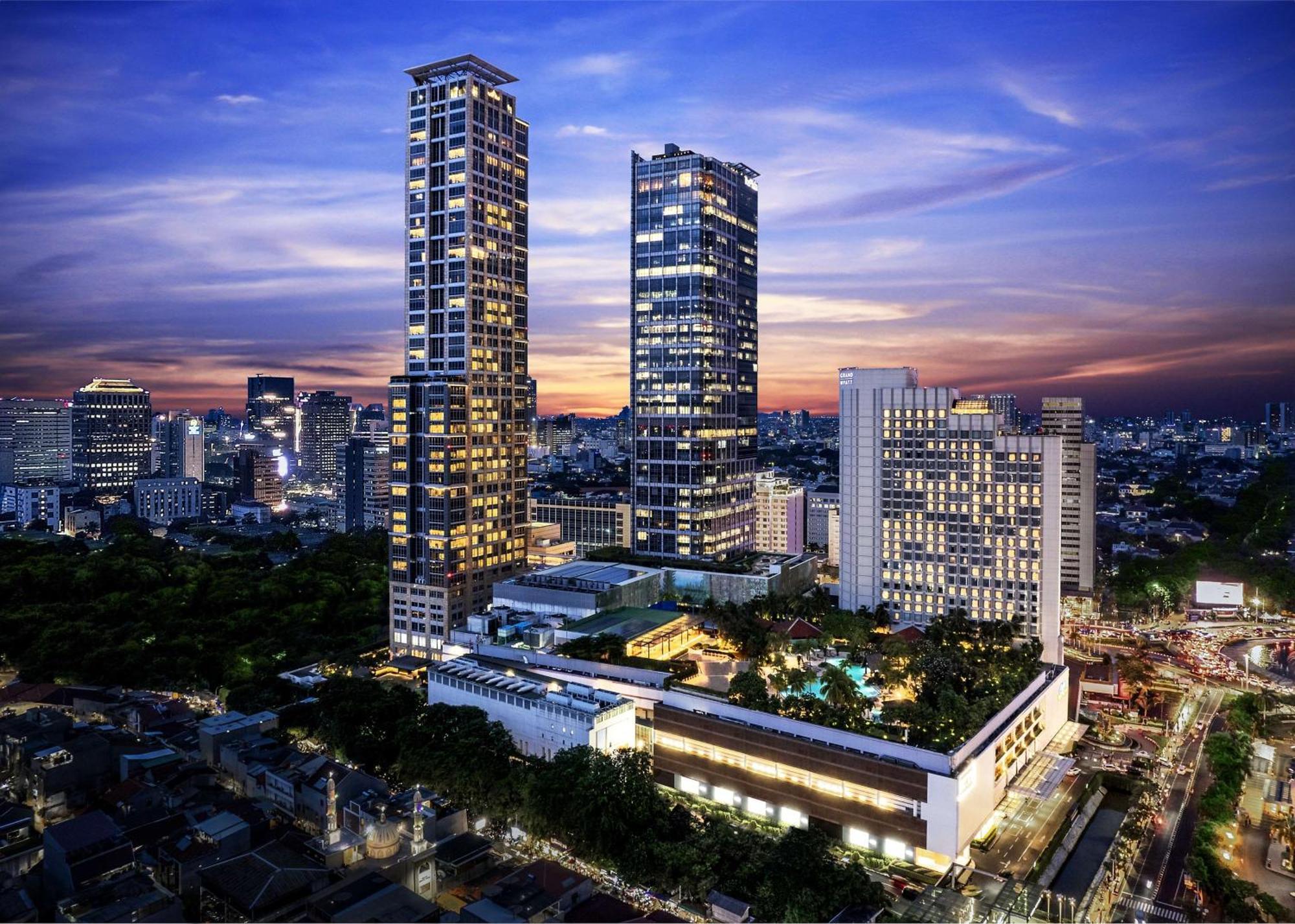 Keraton At The Plaza, Part Of The Unbound Collection By Hyatt Hotel Jakarta Buitenkant foto