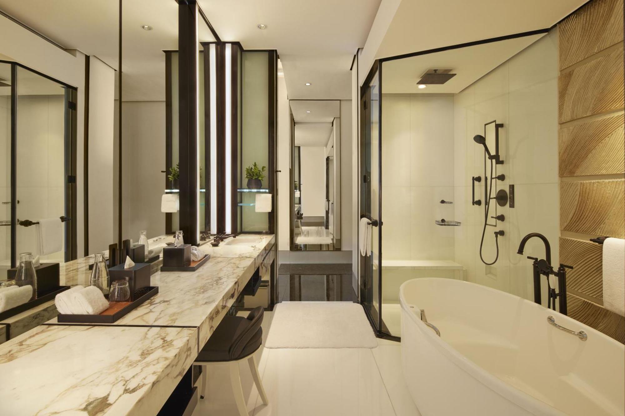 Keraton At The Plaza, Part Of The Unbound Collection By Hyatt Hotel Jakarta Buitenkant foto